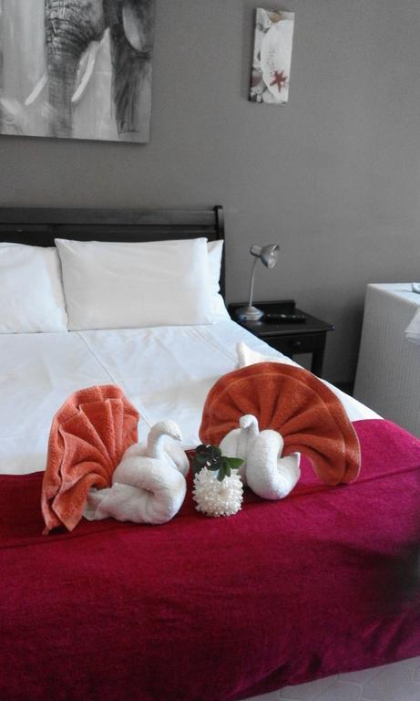 Flamboyant Guest Lodge Йоганнесбурґ Екстер'єр фото